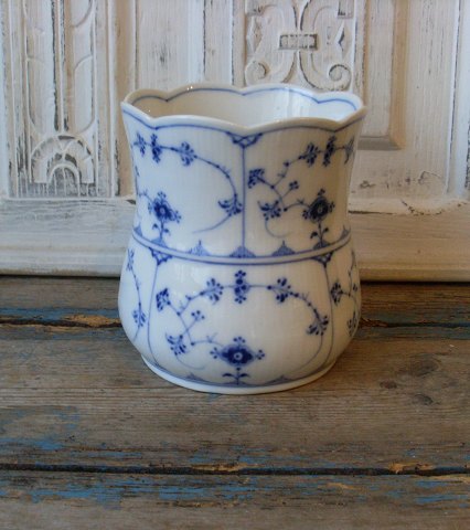 Royal Copenhagen Musselmalet riflet sellerivase no. 294