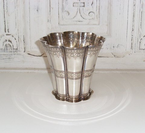 Margrethe bæger i sterling sølv udført af A.Michelsen 11,5cm.