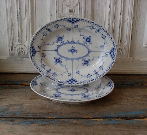 Royal Copenhagen Musselmalet halvblonde fad no. 531 - 25cm.