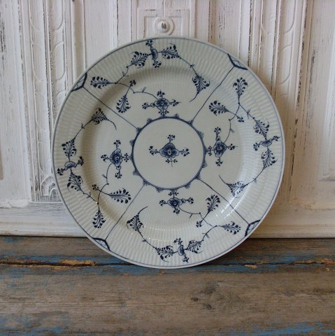 Royal Copenhagen Antik Musselmalet riflet stort fad Ca. 1780