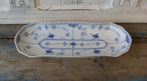 Royal Copenhagen Musselmalet halvblonde sellerifad no. 714