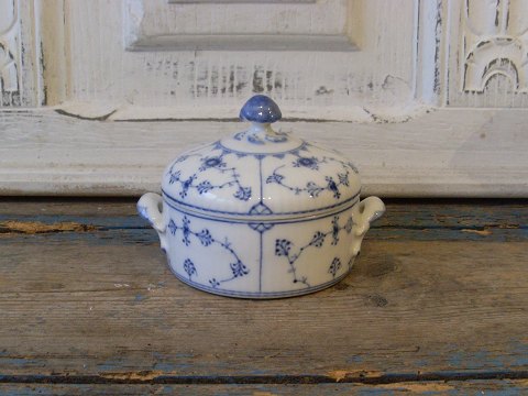 Royal Copenhagen Musselmalet riflet smørskål no. 400