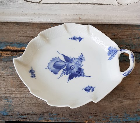 Royal Copenhagen Blue Flower large leaf-shaped dish no. 8003
