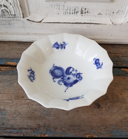 Royal Copenhagen Flettet Blå Blomst kantet asiet no. 8009