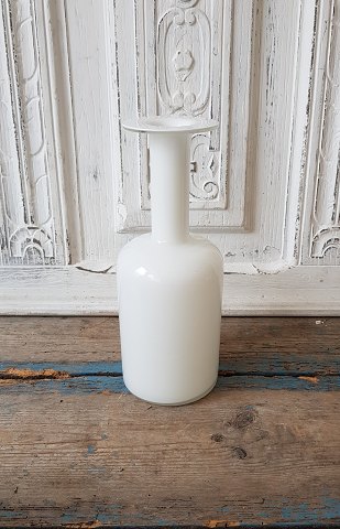 Hvid Otto Brauer vase 25 cm.
