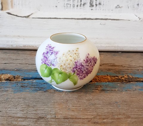 Royal Copenhagen vase no. 42A