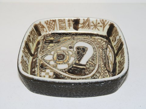 Royal Copenhagen  BacaLille brun skål