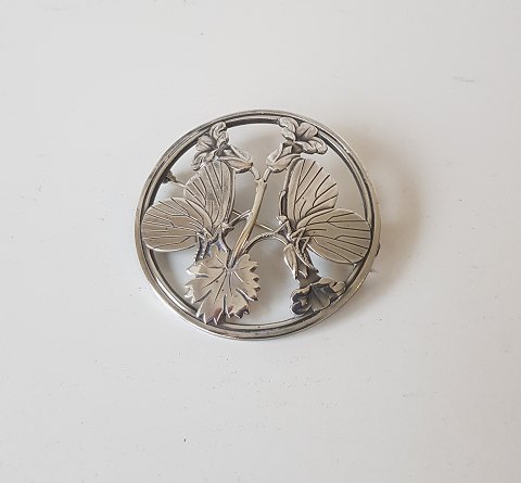 Arno Malinowski for Georg Jensen, broche med sommerfugle.Produceret mellem 1935-45