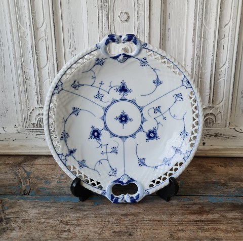 B&G Blue-painted cake dish with lace edge no. 304.6