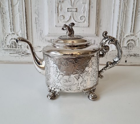 Norwegian teapot in silver by Jacob Ulrich Holfeldt Tostrup - Oslo - the style mixing period - the first half of the 19th century produced between 1830-46