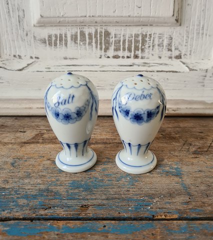 B&G Empire salt and pepper set