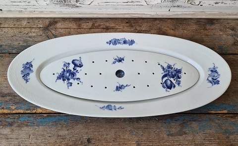 Royal Copenhagen Blue Flower Braided fish dish with grate no. 8022/8243