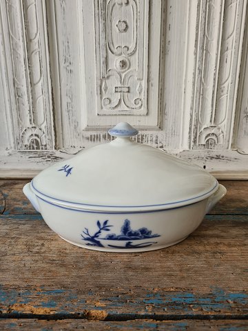 Royal Copenhagen Jægerspris dish no. 9348