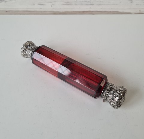 Two-part perfume bottle in ruby red glass with silver-mounting from the end of the 19th century