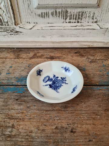 Royal Copenhagen Blue Flower glass tray no. 8621