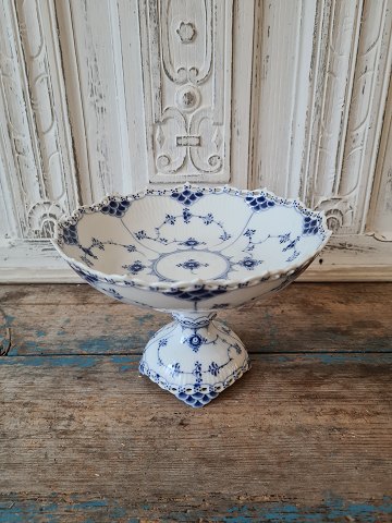 Royal Copenhagen Blue fluted full lace bowl no. 1020