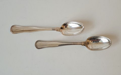 Cohr Double fluted dessert spoon in silver 17.5 cm.