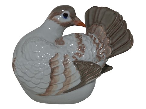 Royal Copenhagen faience figurineDove