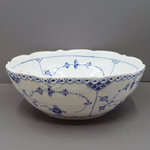 Royal Copenhagen, musselmalet halvblonde; Skål af porcelæn #632