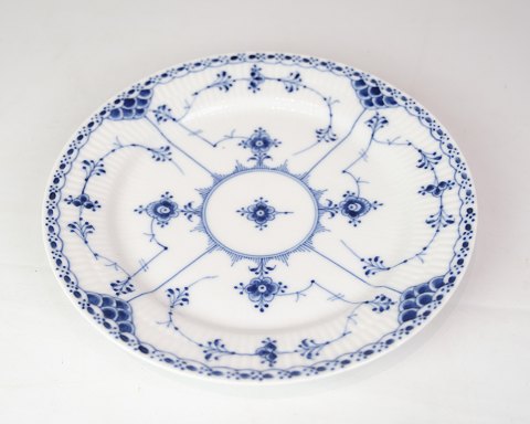 Dinner plate - No. 1/577 - Porcelain - Blue Fluted Half Lace - Royal Copenhagen