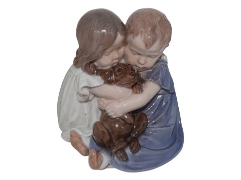 Større Royal Copenhagen figurPige og dreng med gravhund
