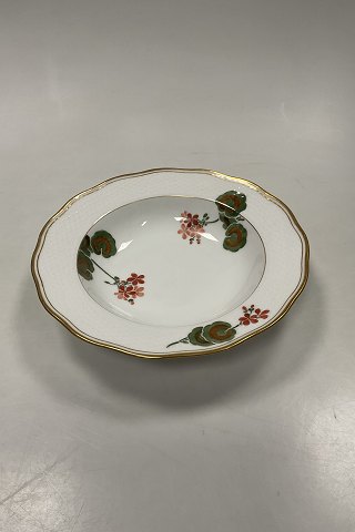 Royal Copenhagen Art Nouveau Stel No. 225 Pelargonoe Stor Dybtallerken No. 2025