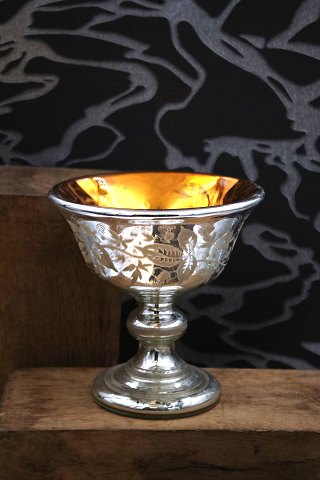 Fantastisk smuk 1800 tals skål på fod i fattigmandssølv...