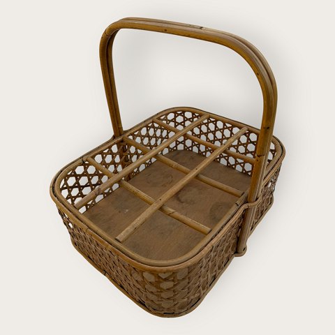 item no: 648923