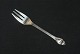 Evald Nielsen No. 6  Kagegaffel
Dansk Sølv bestik
Kagegaffel 11,5 cm.
