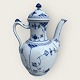 Royal Copenhagen
Blue fluted
Half lace
Coffee pot
#1/ 519
*DKK 400