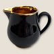 Aluminia
Confetti
Creamer
Black
*100 DKK