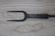 Antik stege gaffelPerfekt ved grillen, og endnu bedre ved båletL: 47cmFra ca 1850