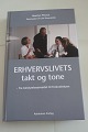 Erhvervslivets takt og tone,- fra bestyrelsesmødet til frokoststuenPå Dansk (se mere info på foto af bagsiden af bogen)Askholms forlag2001Sideantal: 222