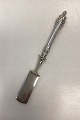 Danam Antik 
presents: 
Russian 
Cheese Knife 
Silver plated