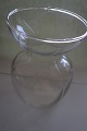 Holmegaard (angiveligt)
Hyacintglas
Klart glas
Diam øverst: 8,5cm
H: 13cm
Med mønster-snoning i glasset