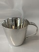 Børnekrus Sterling sølv Designed by F. Hingelberg Aarhus
Højde 6,3 cm.