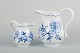 Meissen blue 
onion
Two creamers, 
early 20th 
century.