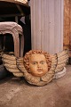Gammelt engle træ relief , engle ansigt med vinger udskåret i træ med bemaling og fin patina...