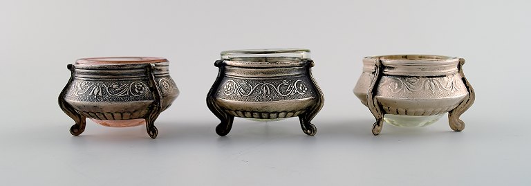 3 russiske saltkar med glasindsats, ca. 1900.