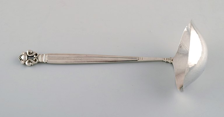 Georg Jensen "KONGE" sovseske i Sterlingsølv.Designer: Johan Rohde.