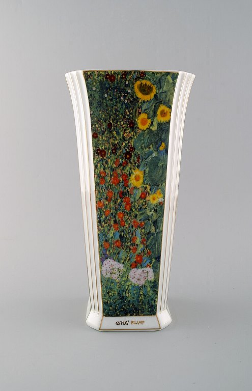 Stor Goebel vase i porcelæn med Gustav Klimt blomstermotiv. "Bauerngarten mit sonnenblumen".