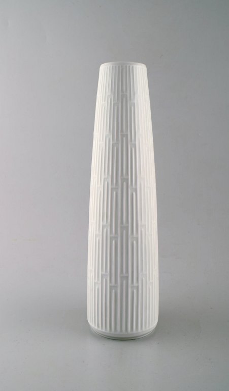 Stor Meissen blanc de chine vase med geomtrisk mønster. Stilrent design, 1960