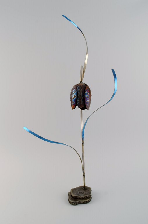 Gari, La Maison des artisans. Large sculpture in stainless steel. "Fleur de Gogane". France, late 20th century.