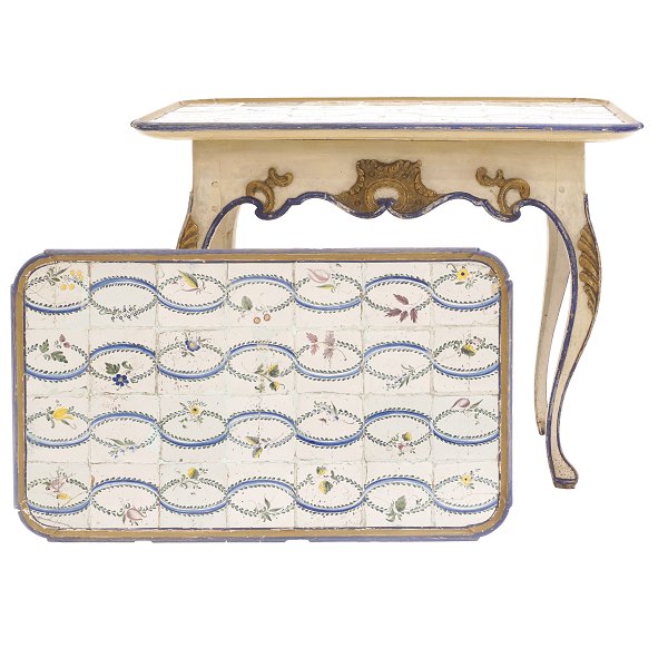 Rococo tile top table with 28 rare Northgerman Kellinghusen tiles. Denmark circa 1750-90. H: 75,5cm. Top: 95x59cm