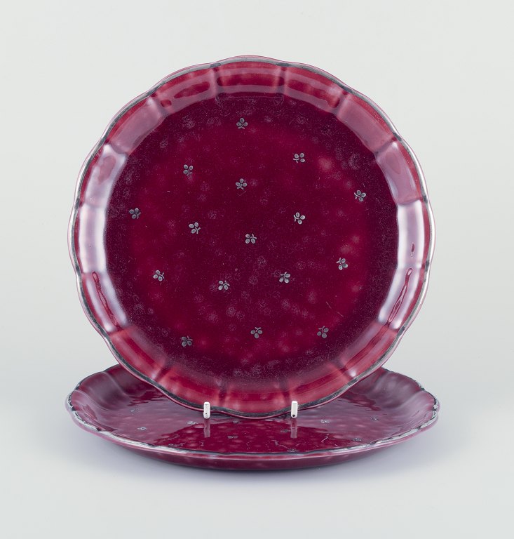 Wilhelm Kåge for Gustavsberg.
Et par ”Argenta” fade af keramik.