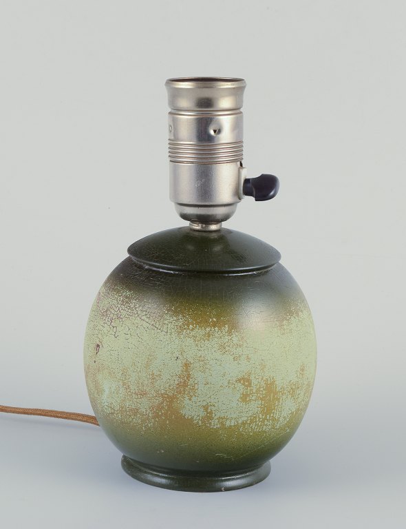 Svensk bordlampe af bemalet tr&#230;.Art Deco.