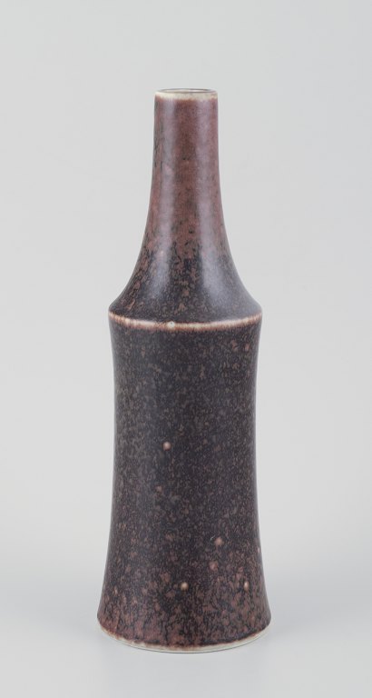 Carl Harry Stålhane for Rörstrand, Sverige.
Stor vase af keramik.