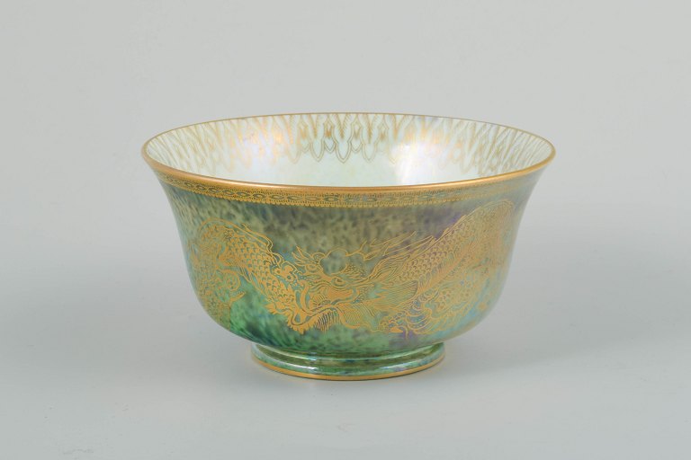 Daisy Makeig-Jones for Wedgwood, England.Skål i ”Lustre Ware” med grøn glasur.