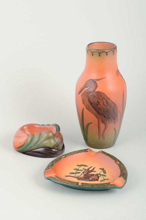 Ipsens EnkeVase, askeb&#230;ger og pibeholder, modelnumre 150, 50 og 764.