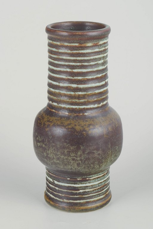 Gunnar Nylund for Rörstrand
Vase fra Igloo-serien, 1960’erne.